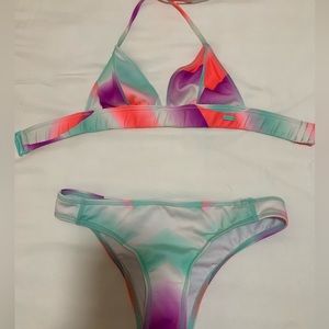 Roxy Bikini. Small top, medium bottom. (Runs small)